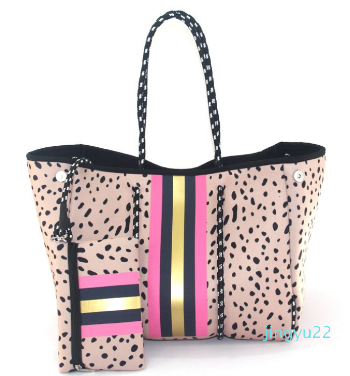 

selling beach bag 2021 wholesale leopard printing neoprene tote shoulder Hands for women