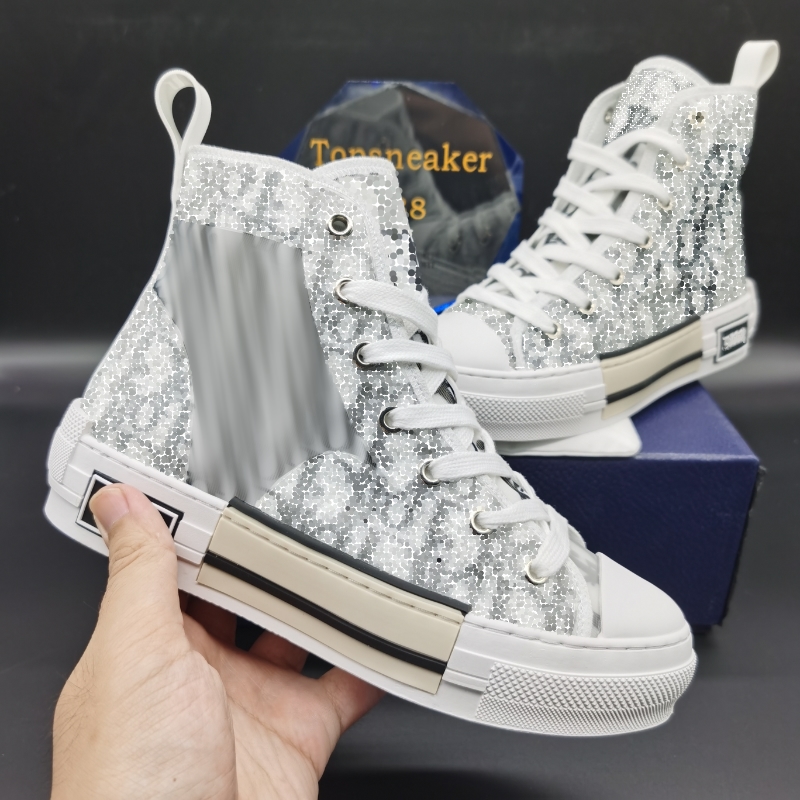 

Classic Canvas Mens Shoes Women Casual Fashion Leather Lace Up Man Design Sneakers