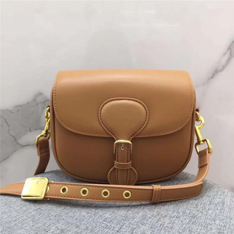 Rétro demi-rond selle de mode de mode sacs à bandoulière sacs à bandoulière Messenger Sac à main polyvalente petite femme de Montaigne