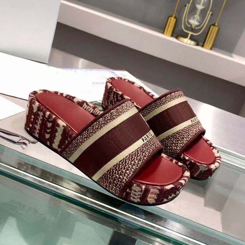 

Men Women slipper Laser Summer Sandals Beach Slides Leisure Slippers Ladies Sandali Bathroom Da Donna Shoes Classic Brown Print Flower 4-4, Box
