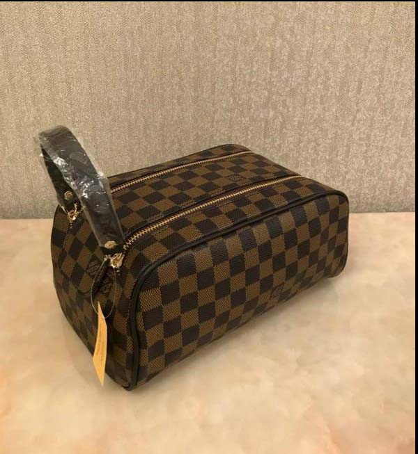 

High quality travelling toilet bag designer women wash bag large capacity cosmetic bags makeup toiletry bag Pouch makeup GGLVLouisVitton YSLVUTTON 1-, 1-plaid black