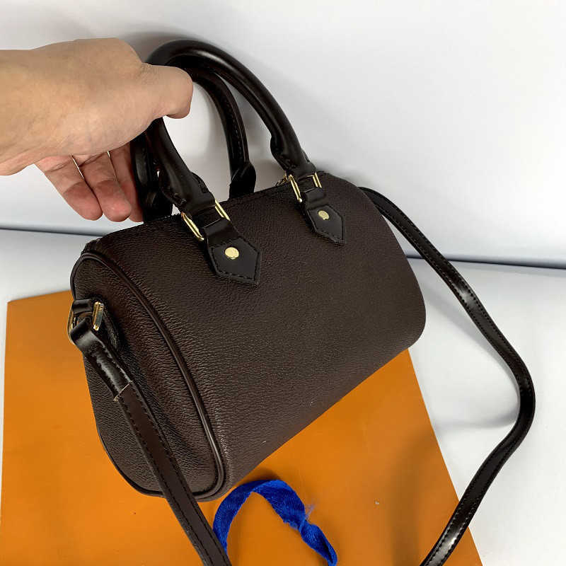 

CLASSIC FLOWER 30cm Fashion women handbags lady Leather Handbags Shoulder Crossbody Bags for Women Handbag female Purse, N41367 white grid 30cm