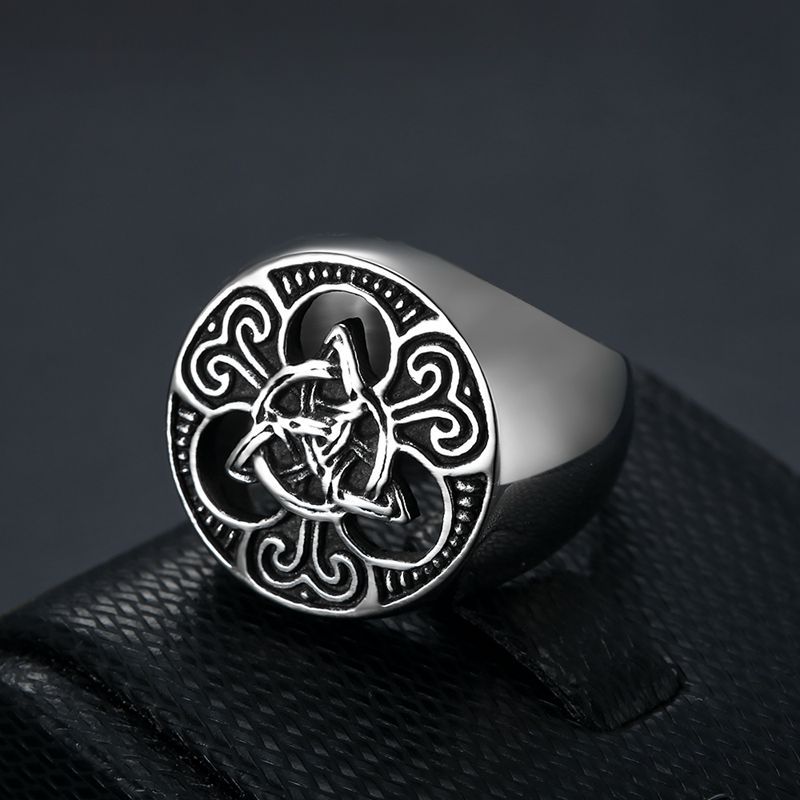 

Hollow stainless steel Band rings casting Irish Celtic pattern concentric men's domineering classic fashion luxury wedding anniversary birthday gift jewelry