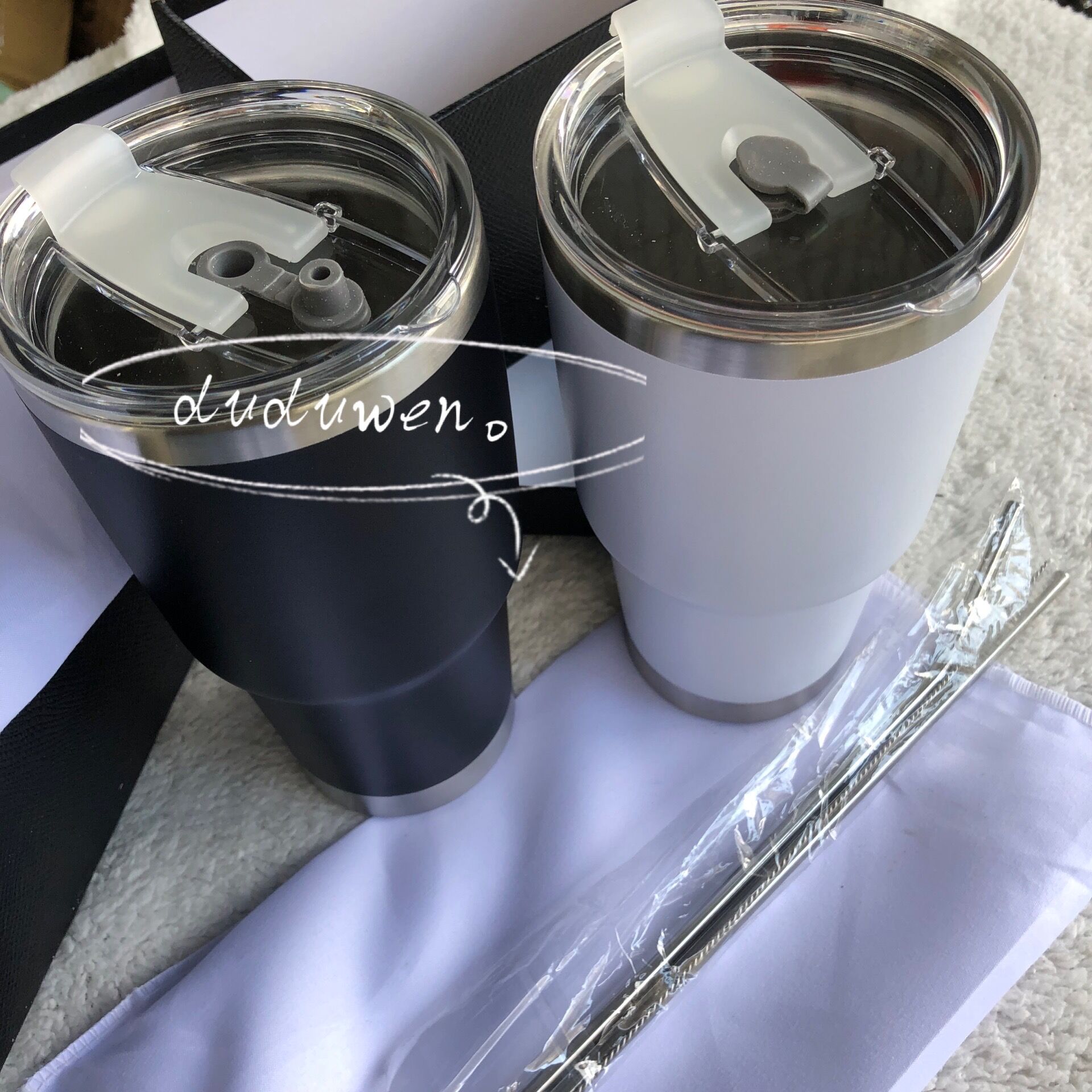 

classical 500ML Vacuum Cup Thermoses car bottle Flask Cups with straw c fashion Coffee mug gift box