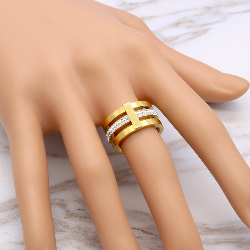 

Classic Design 3 Layered Cubic Zirconia Stainless Steel Ring Jewelry for Young Ladies Gift