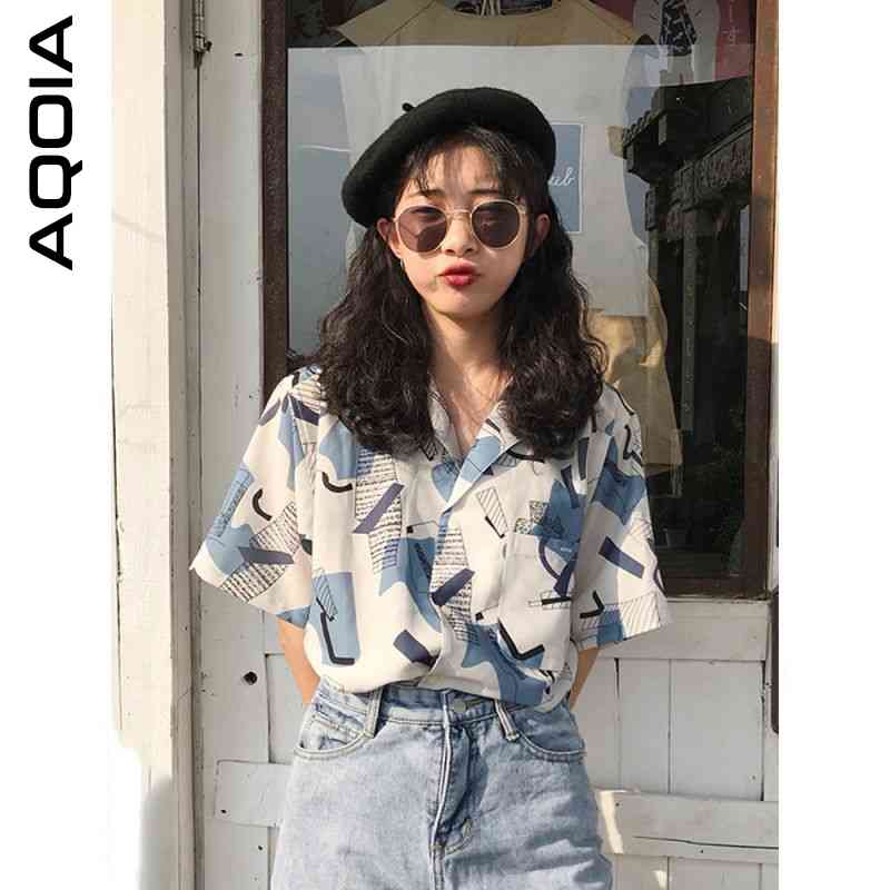 

Korean style Short Sleeve Women Blouse Oversize Notched Neck Button Up Ladies Shirt Summer Vintage print Female Clothing 210521, Sku