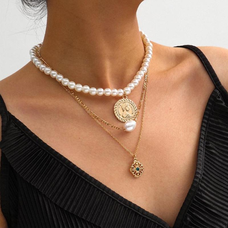 

Chains 2021 Trendy Fashion Clay Pearls Geometric Pendant Charm Necklace For Women Gold Metal Chain Multi Layered Jewelry Gift, Silver