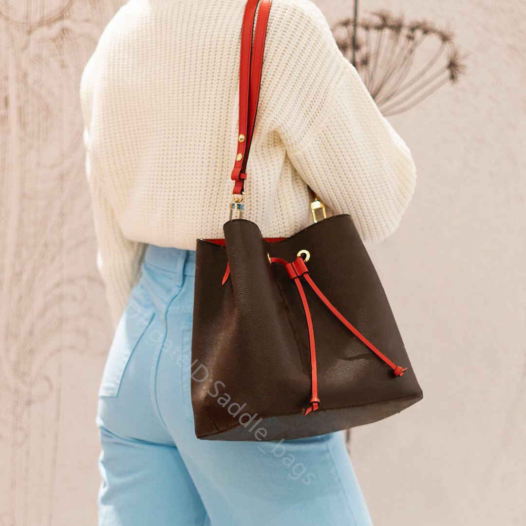 

2021 Hot luxury Famous Designer handbags Women Top Quality Bag Fashion Bucket Shoulder Cross Body Clutch Plain Leather String totes Casual Perfect Drawstring Purse, Color q