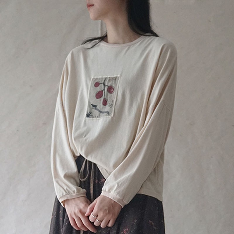 

Johnature Autumn Leisure Patchwork Print O-neck Long Sleeve Cotton T-shirt Comfortable All-match Women Tops T-shirts 210521, White