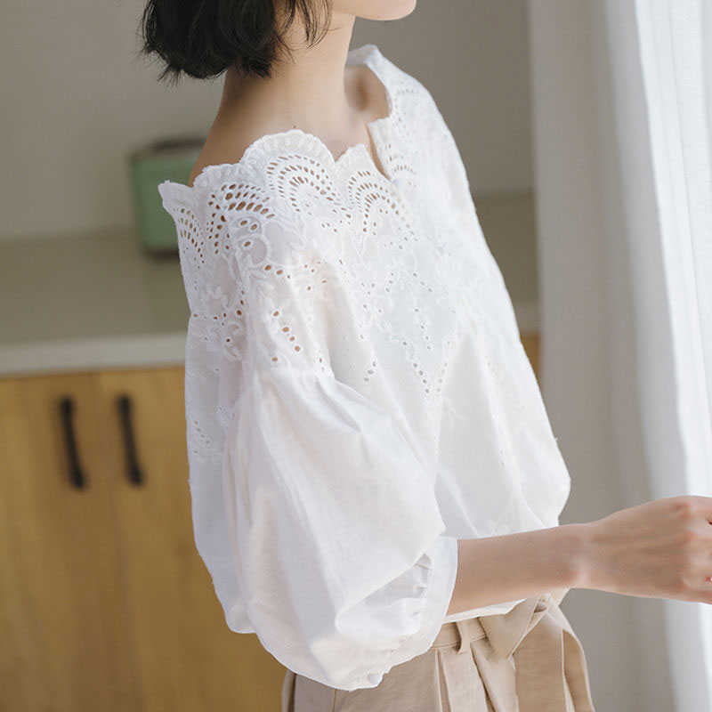 

Summer Korea Fashion Women Shirt Loose Off Shoulder Hollow Out Ladies Blouses Cotton Sweet Cute Short Sleeve White Shirt D192 210608