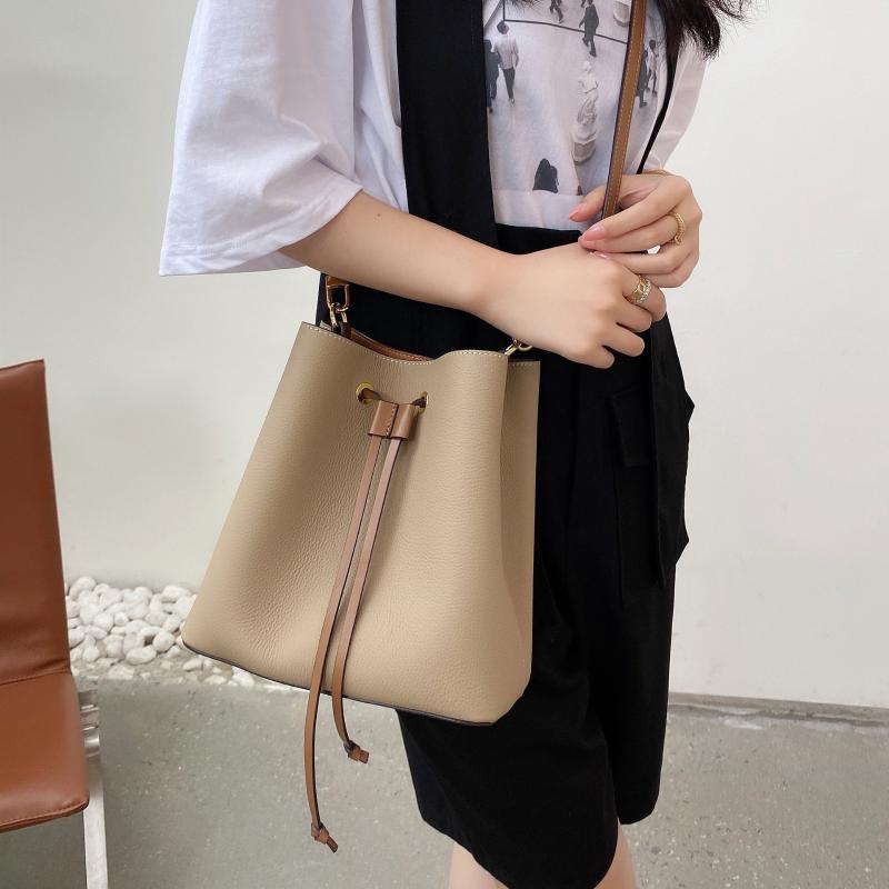 

Evening Bags 2021 Design Leather Large Capacity Bucket Bag Fashion Messenger Multifunctional Tote Handbag For Women
