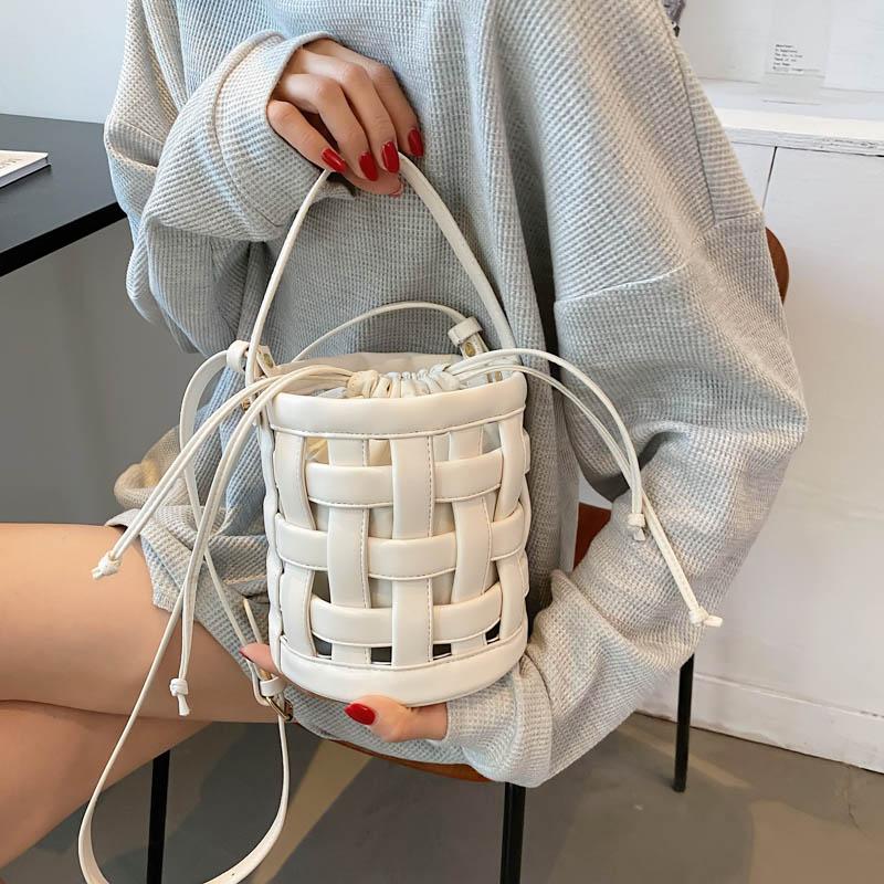 

Evening Bags 2021 Women's Cylindrical Bucket Bag Brand Woven Shoulder Leather Crossbody Casual Drawstring Handbag Female Basket Totes