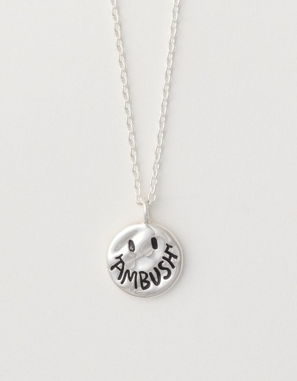 

21ss Ambush Smiley Face Necklace Silver Fashion Designer High Street Accessories 2021 Trendy Simple Pendants Necklaces Tide