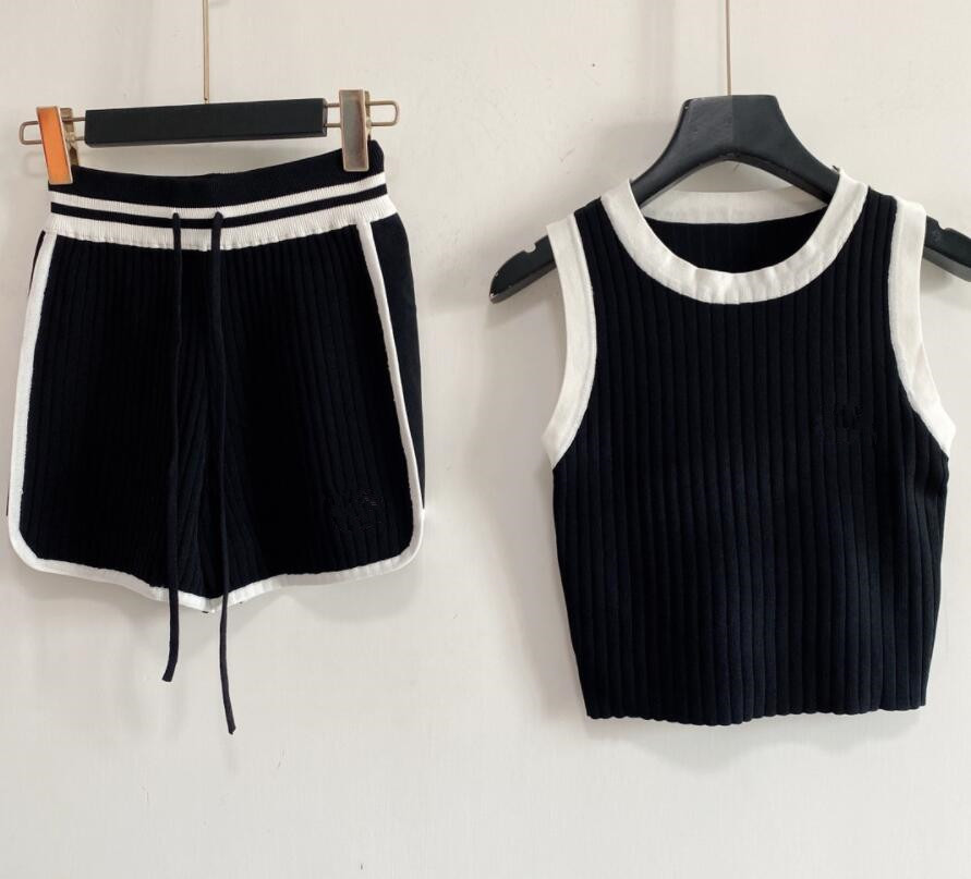 

0, Black