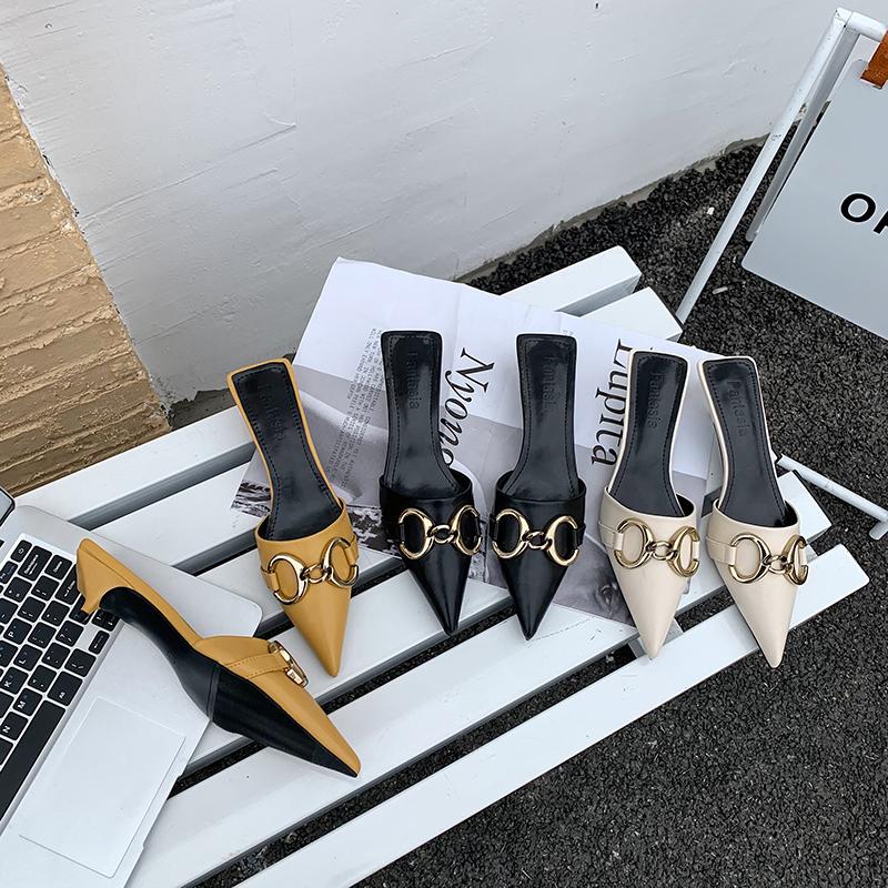 

Pointed Toe Women Slippers Solid Color Black/Beige/Yellow Fashion Metal Chain Sandals Slides Summer Beach Shoes Size 35-39