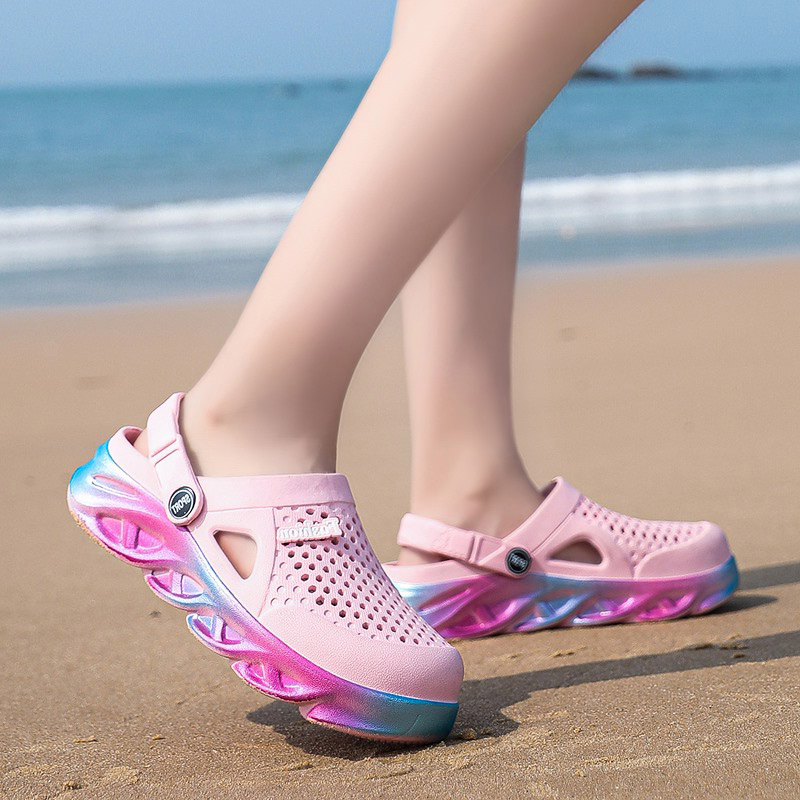 

High Quality Mens Womens Trainers Sport Size Cross-border Summer Slippers Thick-soled Beach Shoes Couple Hole Shoe Outdoors Baotou Sandals Code:25LL-7790, 52659