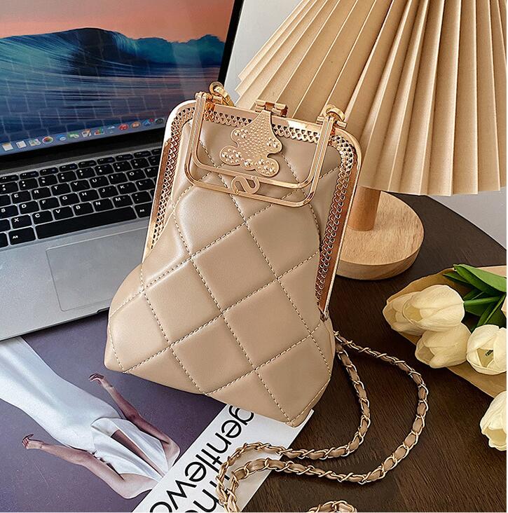 

Factory wholesale women shoulder bag simple joker plaid chain mobile phone bags street trend alloy carved buckle wallet retro plaids leather coin purse, Black(boutique box)
