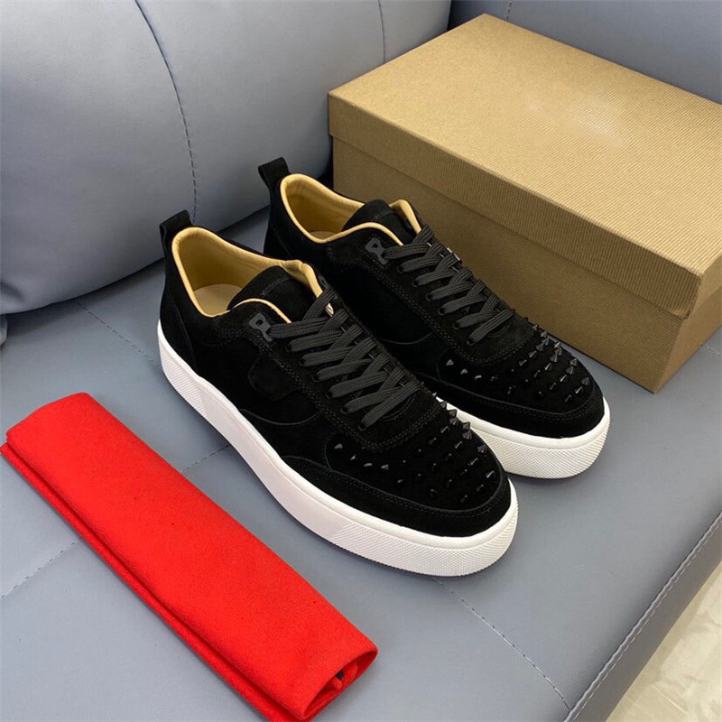 

Red Bottom Shoes Fashion Studded Spikes Sneakers Men Women Trainers Low Cut Suede Sneaker Party Wedding Flats Trainer Luxurys Platform Shoe