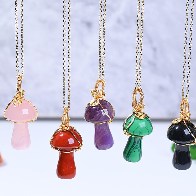 

Pendant Necklaces 33 Different Stone Wire Wrapped Crystal Mushroom Fungi Necklace For Women Toadstool Charm Novelty Jewelry Fairy Standing S