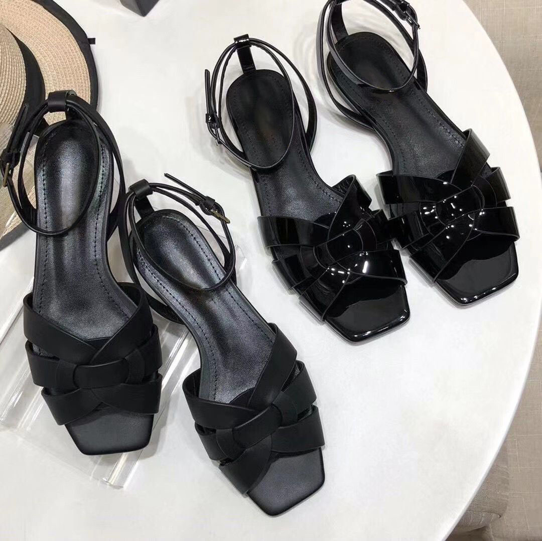 

2021 summer designer's classic knitting women's flat sandals noble temperament cow patent leather with tight skirt jeans can be size 35-41, Brown