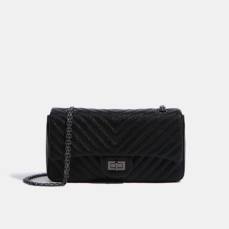 

Fashion design leather single shoulder crossbody bag 2021 women's Small fragrant wind pearl fish pattern diamond chain small square bags, Black