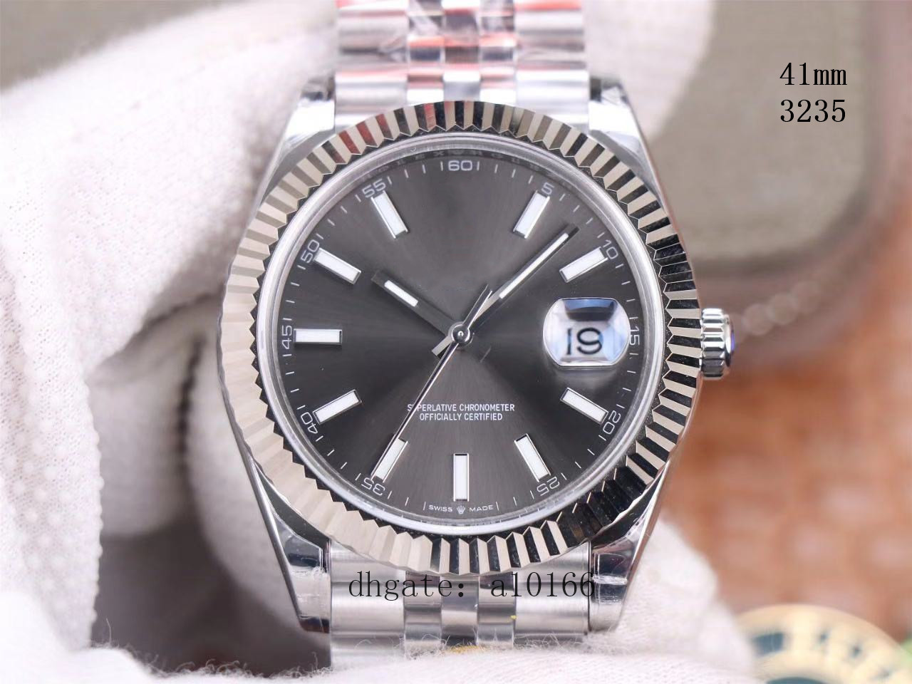 

TW produces Watch 3235 movement blue oil silkv sapphire glass 904L Oyster type constant action series, Tw-3235