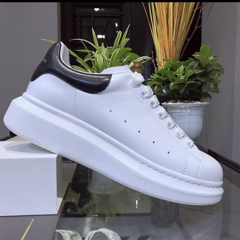 

2021 Alexander McQueen Top Quality Mens Womens Leather Casual Shoes Comfort Pretty Men's Trainers Daily Lifestyle Skateboarding Black Suede With box, Customize
