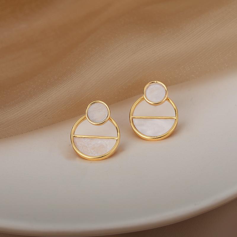 

Stud Chic Round Opal Earrings For Women S925 Pin Geometric Charm Earing Classic Baroque Delicate Elegant Mujer Jewelry Unique Gifts