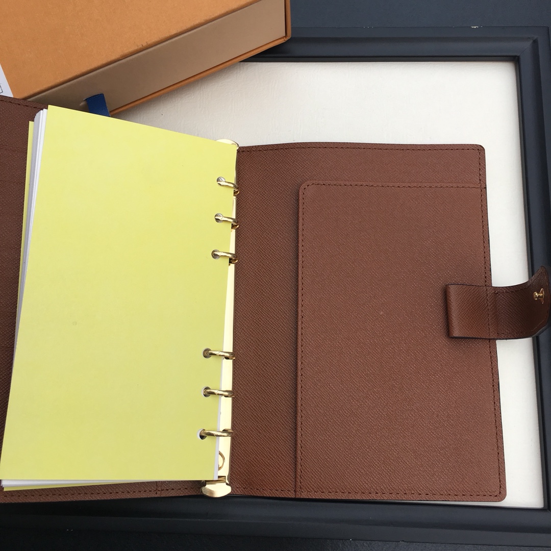 

Top quality Western Famous Designer old Flower card holder Luxury notebook case black grid Money clip for men Genuine leather bags, Brown grid