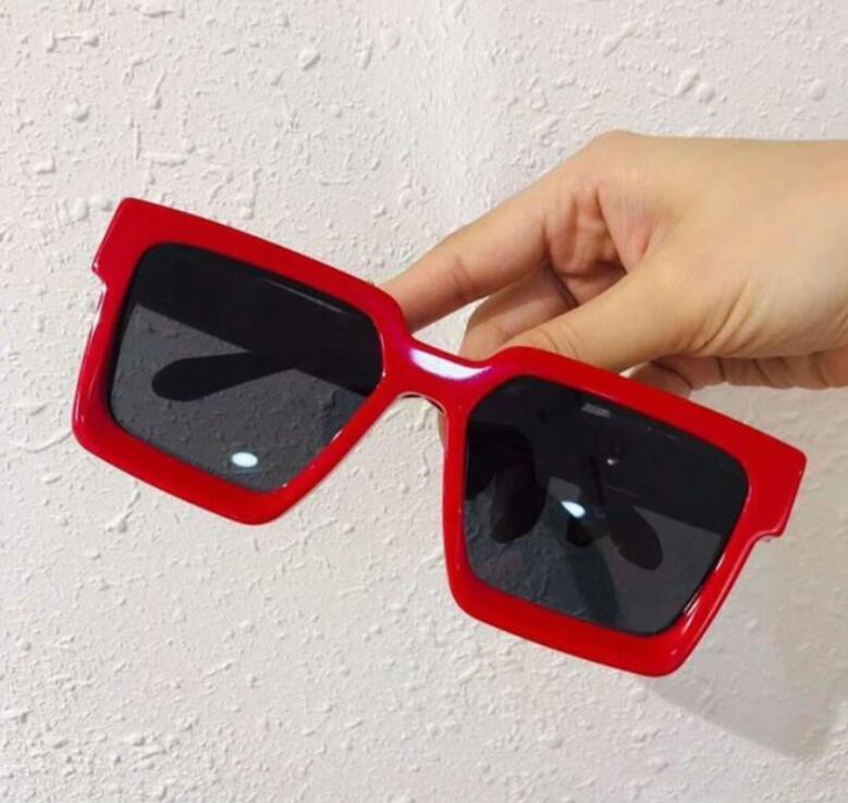 

2019 Luxury MILLIONAIRE M96006WN Sunglasses full frame Vintage designer sunglasses for men Shiny Gold Logo Hot sell Gold plated Top NO BOX