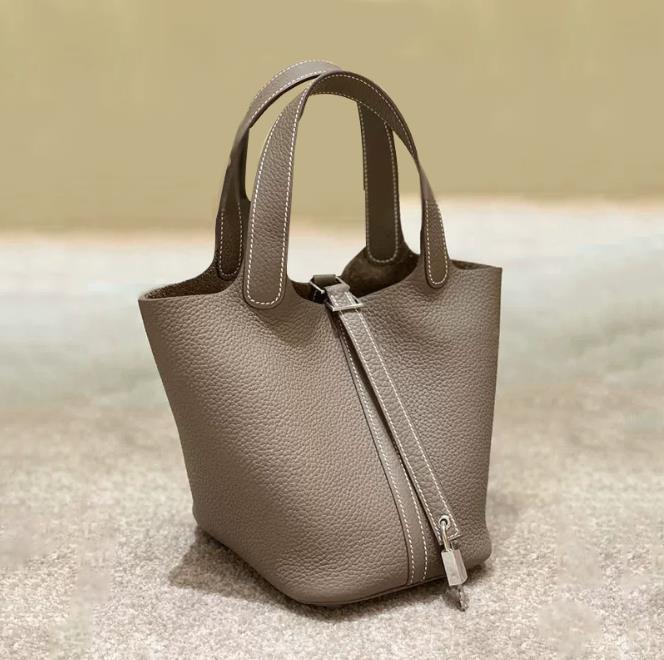 Sacs femelles en cuir 2021 First-couches Cow Sac ¢ main