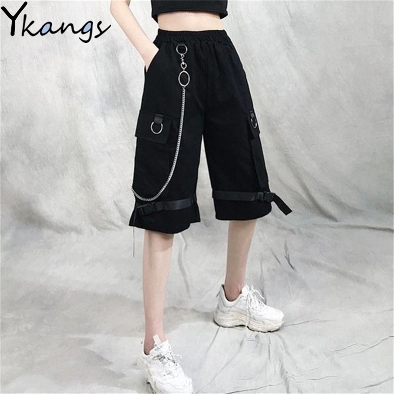 

Harajuku Streetwear Women Casual Harem shorts With Chain Solid Black Cargo Gothic Cool Fashion Hip Hop Long Trousers Capris 210611