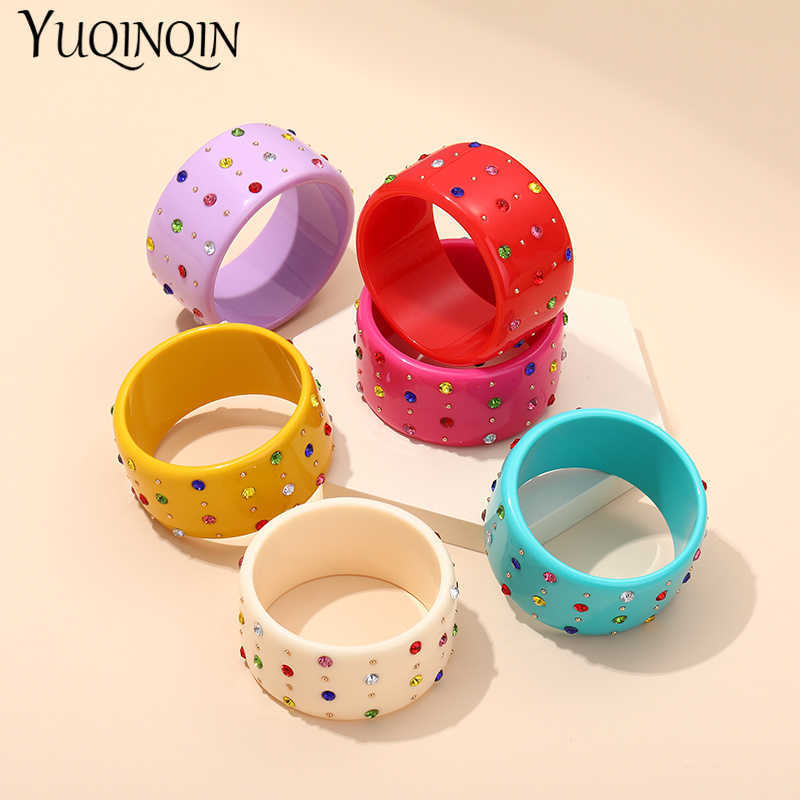 

2021 New Wide Crystal Bangles for Women Indian Fashion Jewellery Colorful Resin Acrylic Vintage Bangle Designer Charms Elegant Q0719