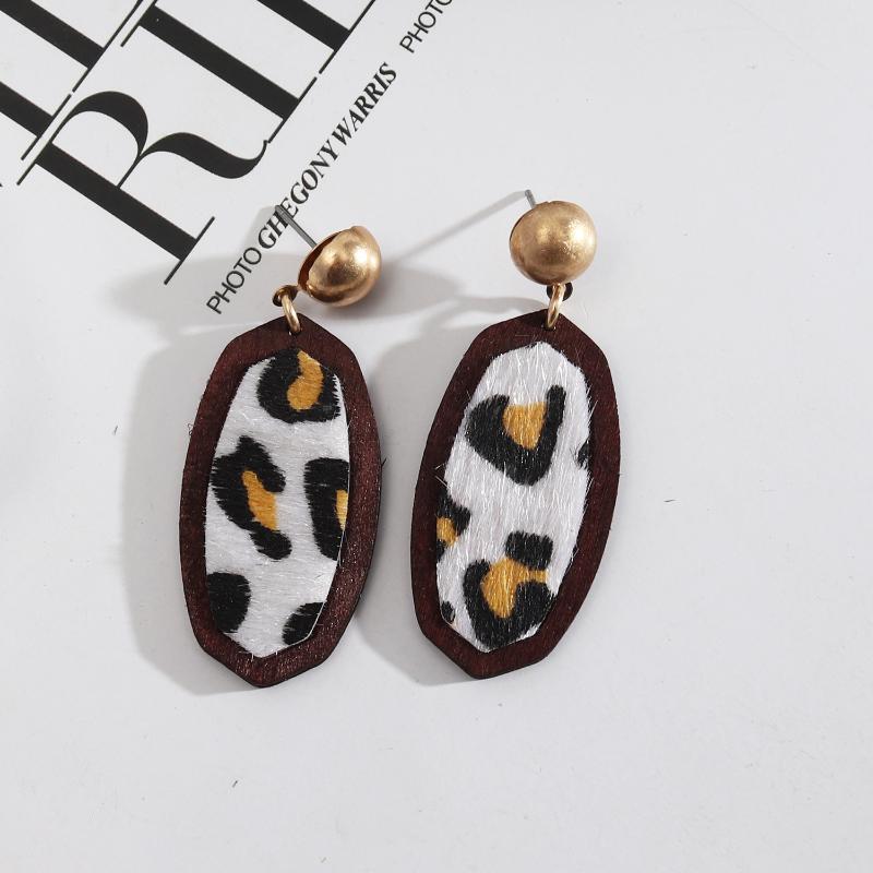 

Stud Fashion Wood Backside Leopard Big Round Earrings, Golden;silver