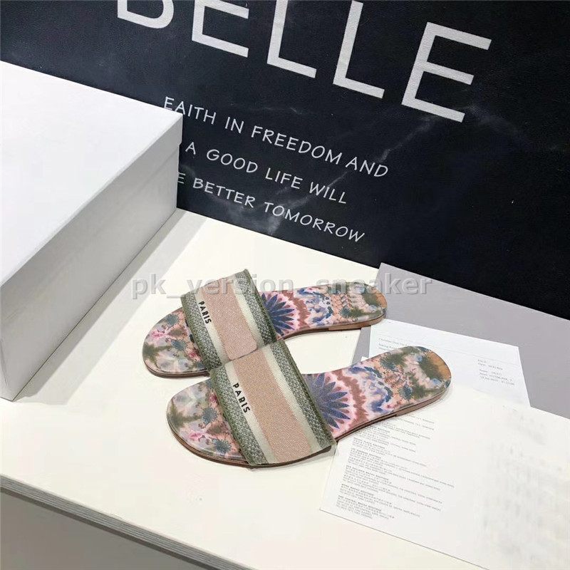 

Womens Summer Sandals Classic Knited Embroidery Beach Slide Slippers Square Toe Flip Flops Sexy Heels Ladies Flat Fashion Designs Open Toe S, Black