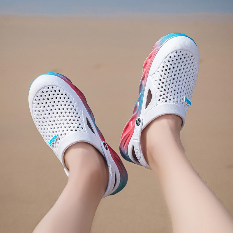 

Classic Mens Women Trainer Sport Size Cross-border Summer Slippers Thick-soled Beach Shoes Couple Hole Shoe Outdoors Baotou Sandals Code:25LL-7790, 52659