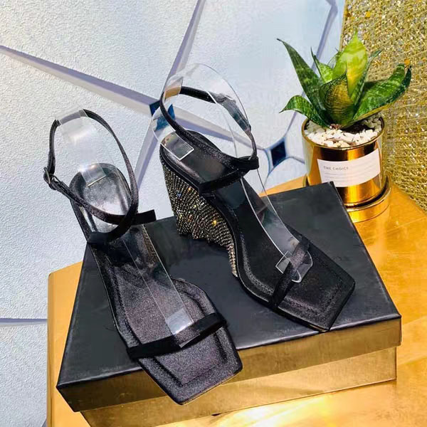

2021 Europe and America new word real leather women's diamond fringe curtain sandals queen sexy walk show high heel thin sandals high-qualit, Black