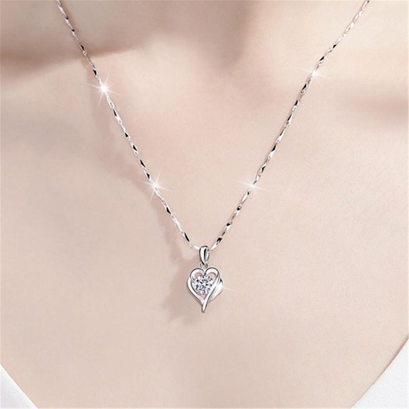 

Pendant Necklaces Women Silver Necklace Simple Student Sen Temperament Clavicle Chain Love Diamond Memorial Jewelry Gift Free Ship