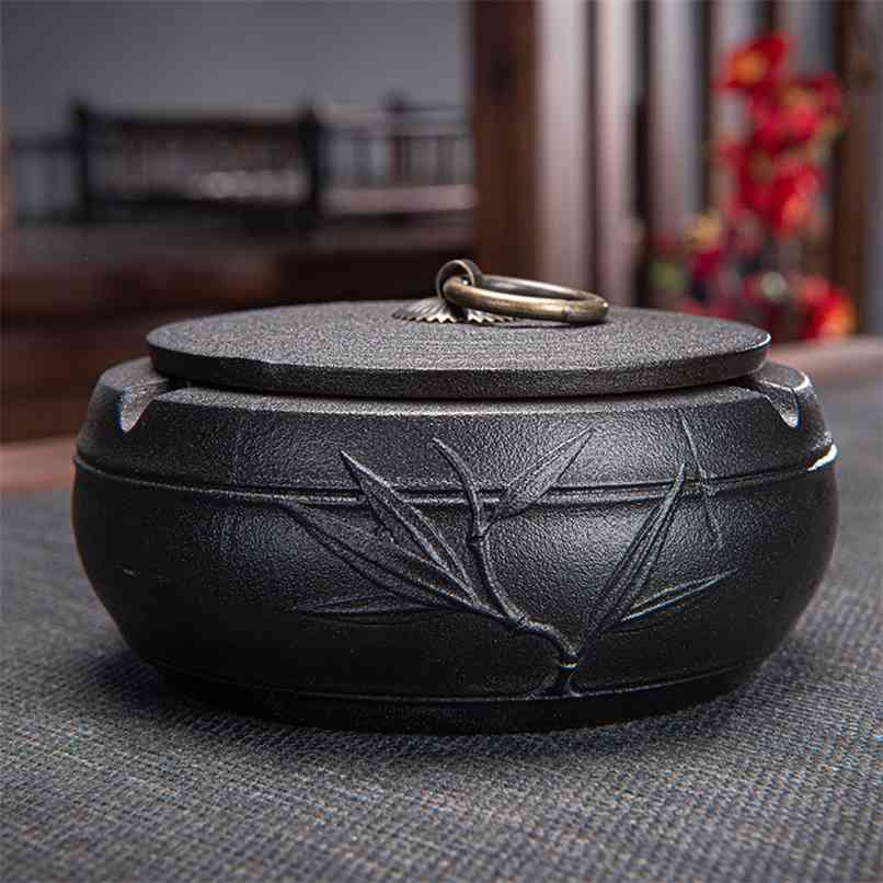 

Ceramic Ashtray Smokeless With Lid Solid Color For Home Decor Creative Smoking Accessories 210628