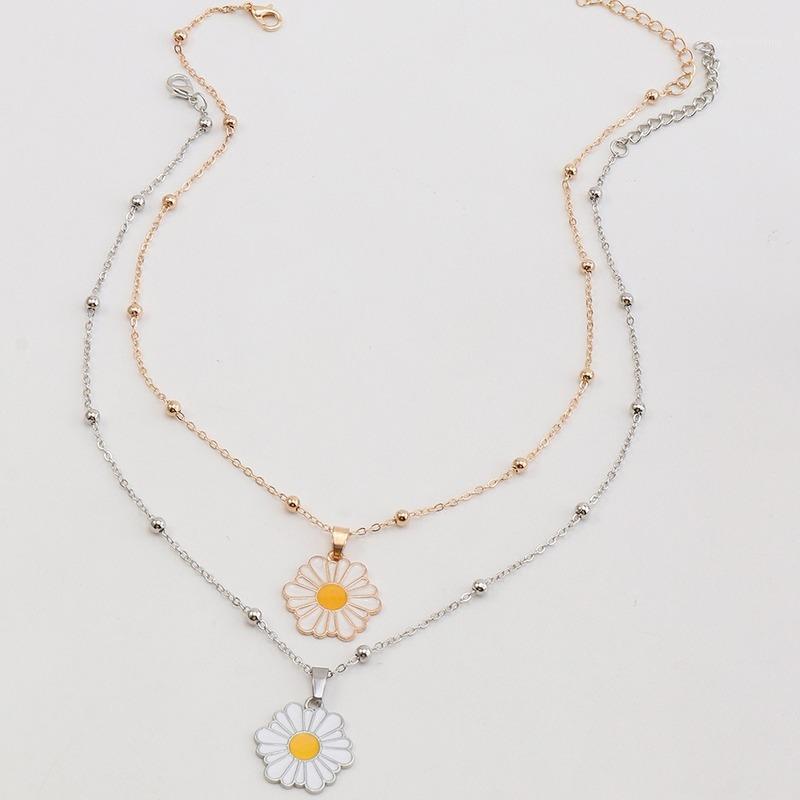 

Chains 2pcs Fashion Summer Vacation Necklace Metal Geometric Flowers Daisy Pendant Chain Clavicle Short Women Jewelry