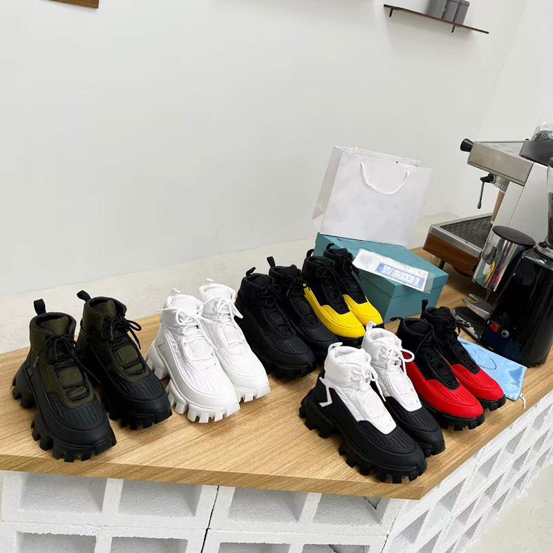 

Designe Mens shoes Cloudbust Thunder Knit High-top Sneakers Designer Oversize Sneaker Light Rubber Sole 3D Trainers 338, Color 1 black