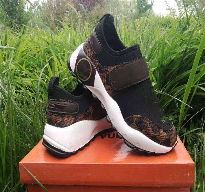 

luxury Dandelion LV LOUIS VITTON Rhinestone Fashion Men embroidery Loafer Dress Shoes Smoking Slipper Casual shoe, Black