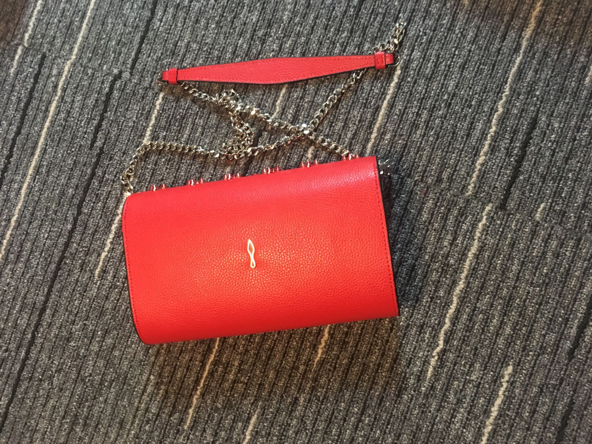 

Women rivet bag personalityhead embossed holding envelope shoulder red color side street trend head genuine leather purse fashion Evening bags, 140mm x 230mm x50cm