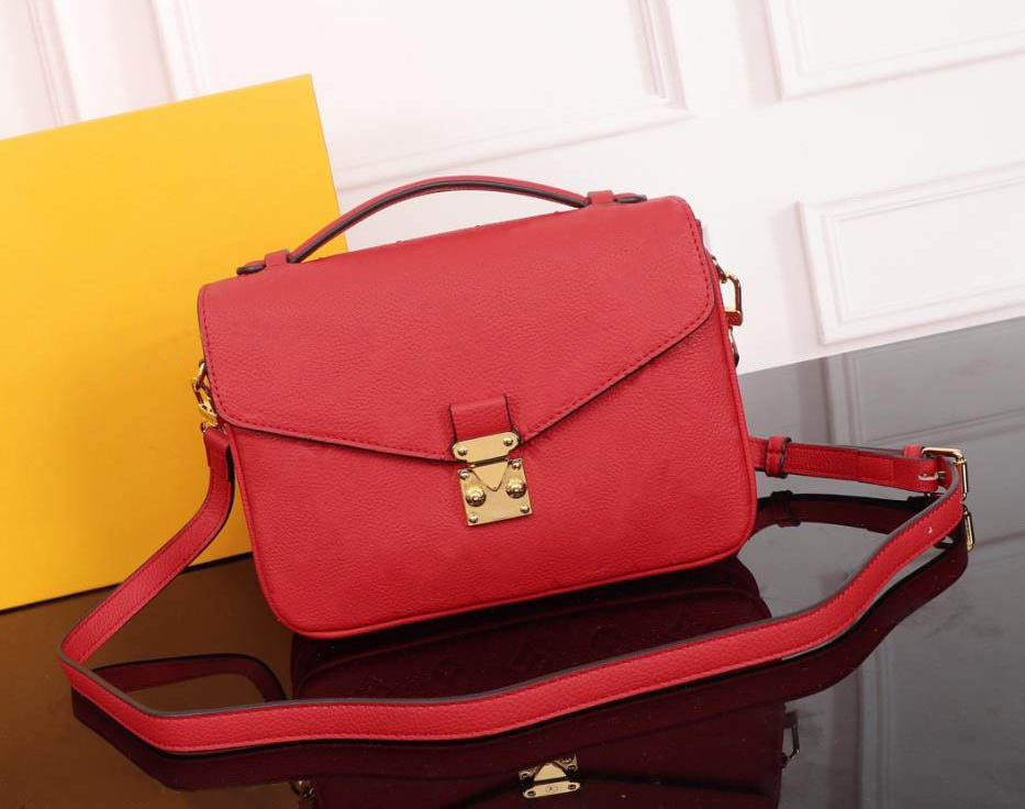 

Fashion Designers Women Handbags Luxurys Lady Shoulder Bags Highs Quality Leather Messenger Bag Flower Letter Crossbody Original Purses Chains Plaid Totes 40L780, Embossing flower