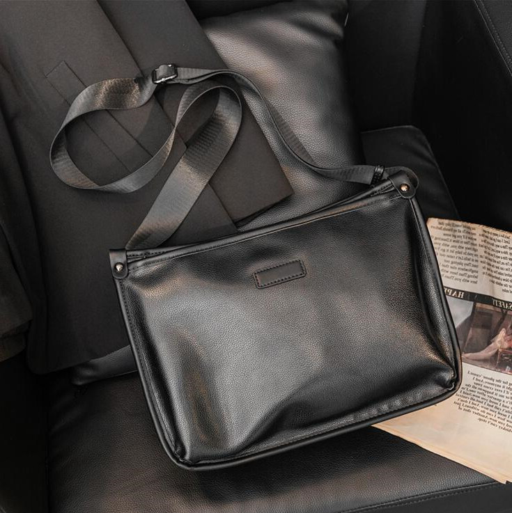 

Wholesale factory men shoulder bag 4 styles British style plaid postman bag street super flip color matching leather handbag simple versatile black backpack, Black3-20129-style 3