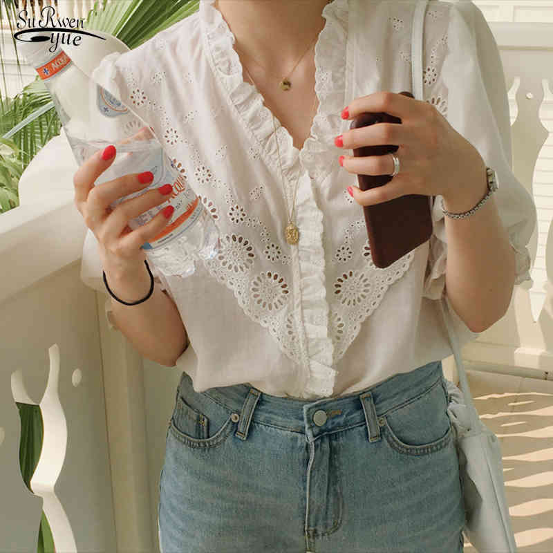 

Fashion Korean Summer Short Sleeves Ruffle Stitching Women Tops Cotton V-neck Hollow White Blouse Casual Sweet Shirt 14273 210521