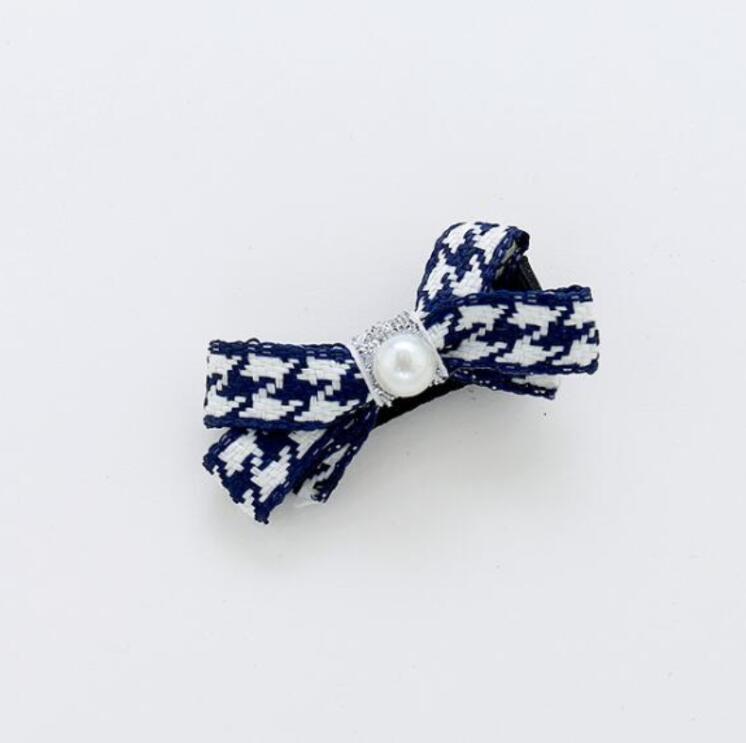Hand made small bow hairpin