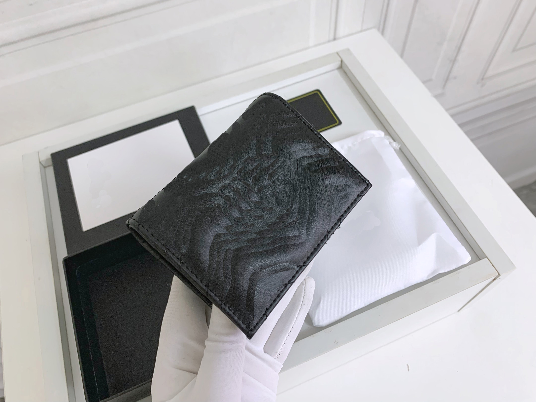 

624s men Purses Women's Wallets Zipper Bag Female Wallet Purse Fashion Card Holder Pocket Long Tote Bags With Box Dust Bags 649, Red