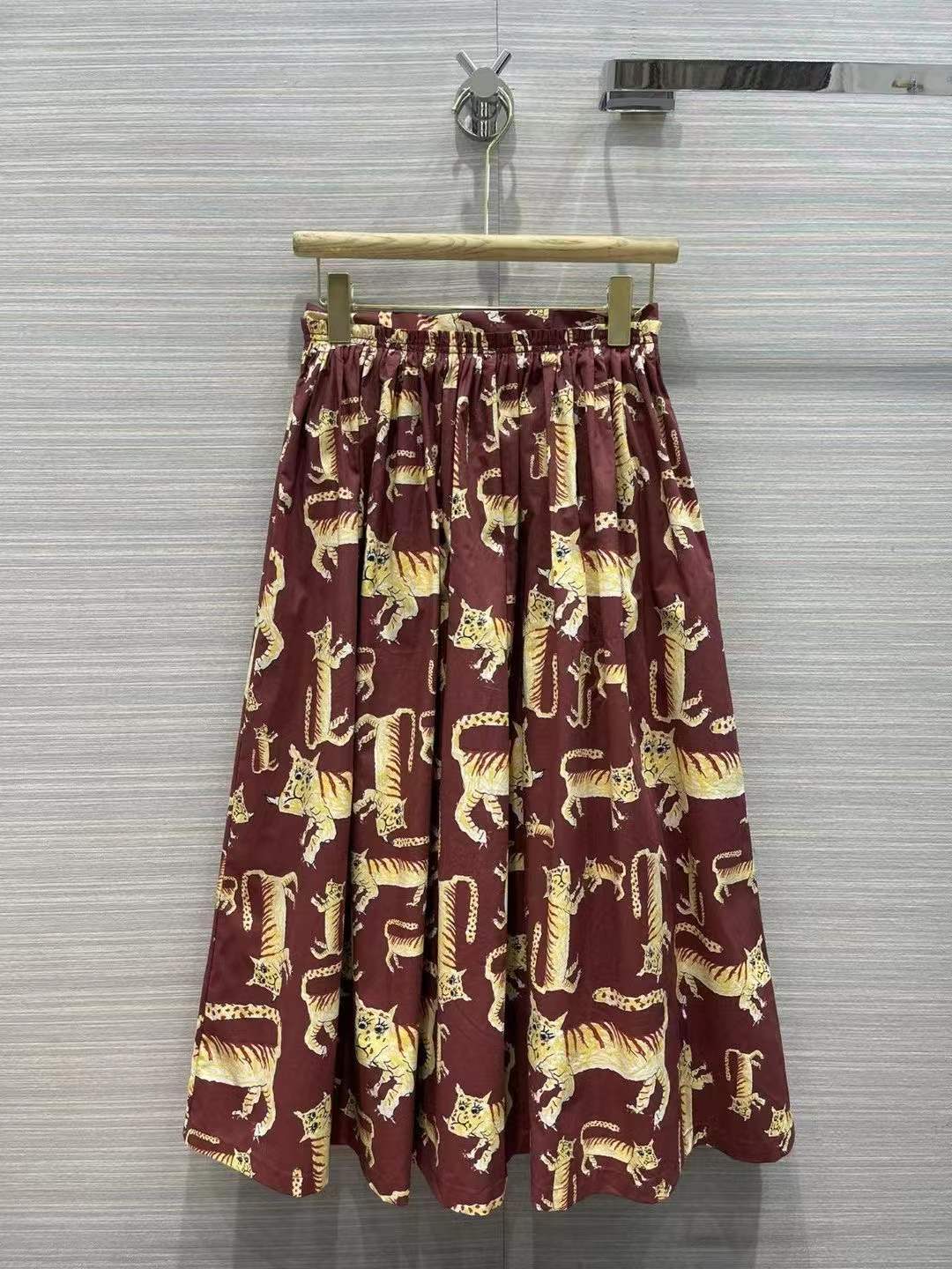 

2022 Spring Summer Milan Designer Skirts Fashion A Skirts Women Brand Same Style Skirts 0119-9, Picture color