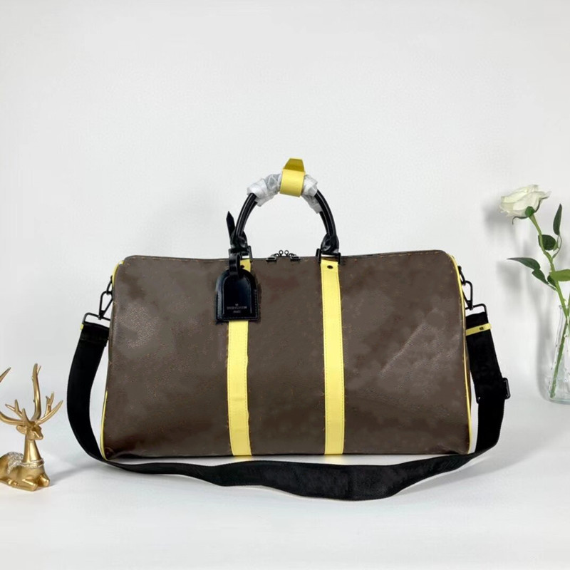 

2021-Designers Duffel Bags 50CM luxury large capacity travel sale High quality women men Genuine Leather shoulder Fashion bag carry rivets with lock head-AAAAA01